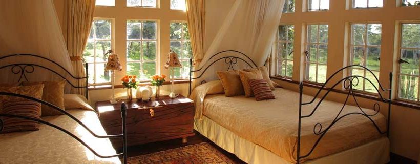 Giraffe Manor (Nairobi) - www.photo-safaris.com