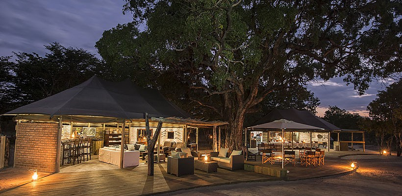 Little Makololo Camp - Picture by Wildernerss Safaris - www.photo-safaris.com