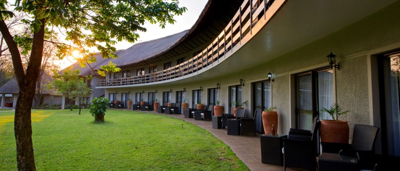 A'Zambezi River Lodge - www.safaris101.com
