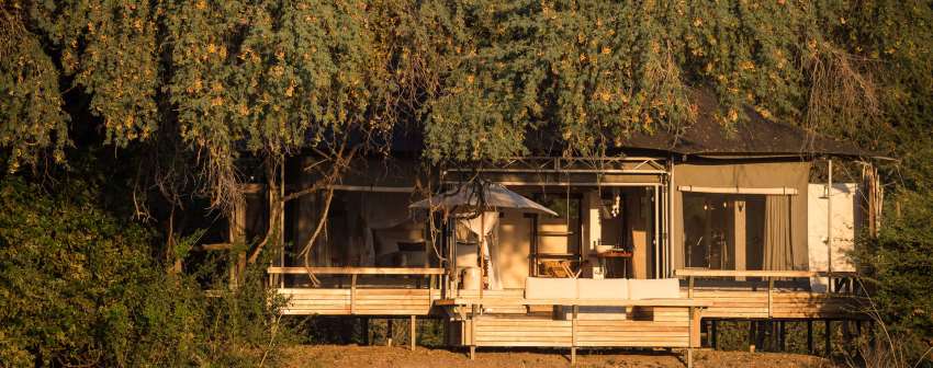 Chikwenya Safari Lodge (Mana Pools National Park) Zimbabwe - www.photo-safaris.com