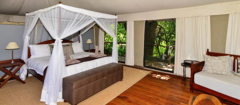 Kanga Bush Camp (Mana Pools National Park) Zimbabwe - www.photo-safaris.com