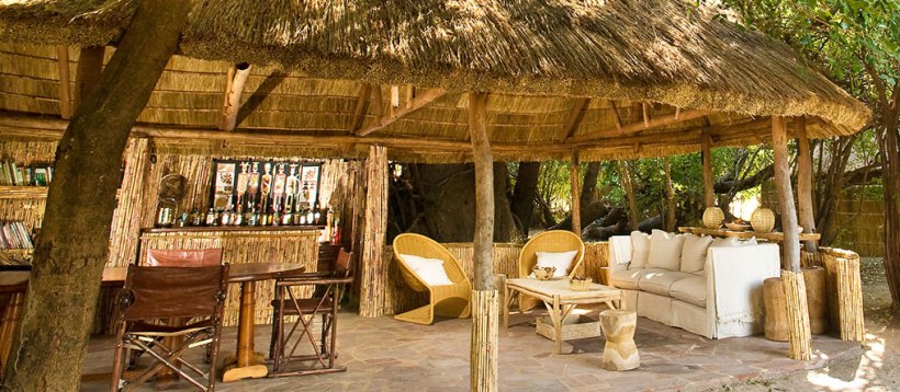 Kuyenda Bush Camp (South Luangwa National Park) Zambia - www.safaris101.com