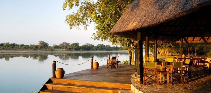 Nkwali Camp (South Luangwa National Park) Zambia - www.safaris101.com