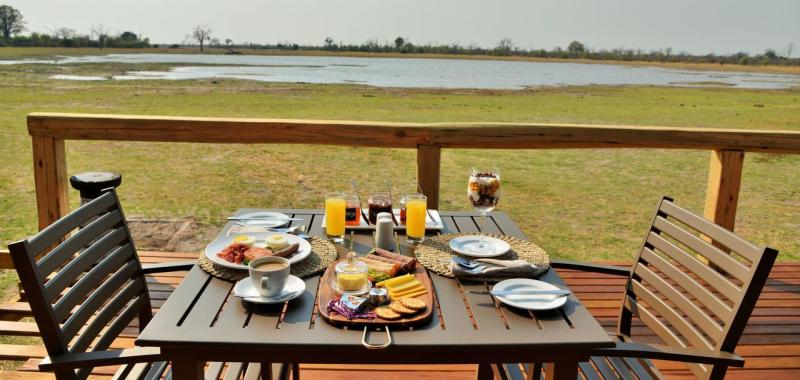 Nogatsaa Pans Lodge Lodge (Chobe National Park) Botswana - www.photo-safaris.com
