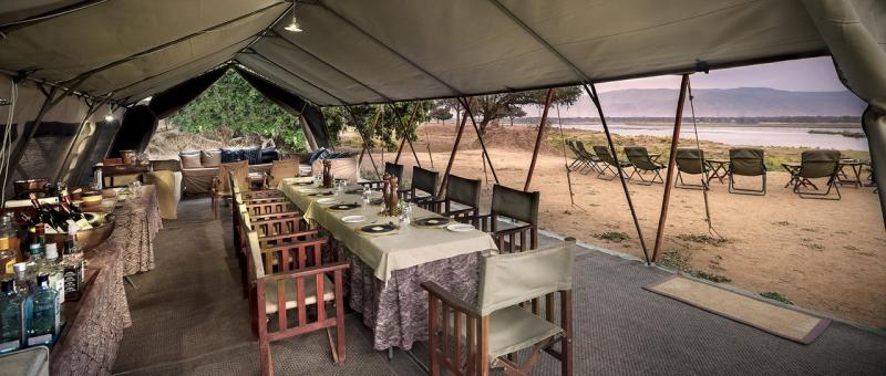 Zambezi Expeditions, Mana Pools - www.safaris101.com